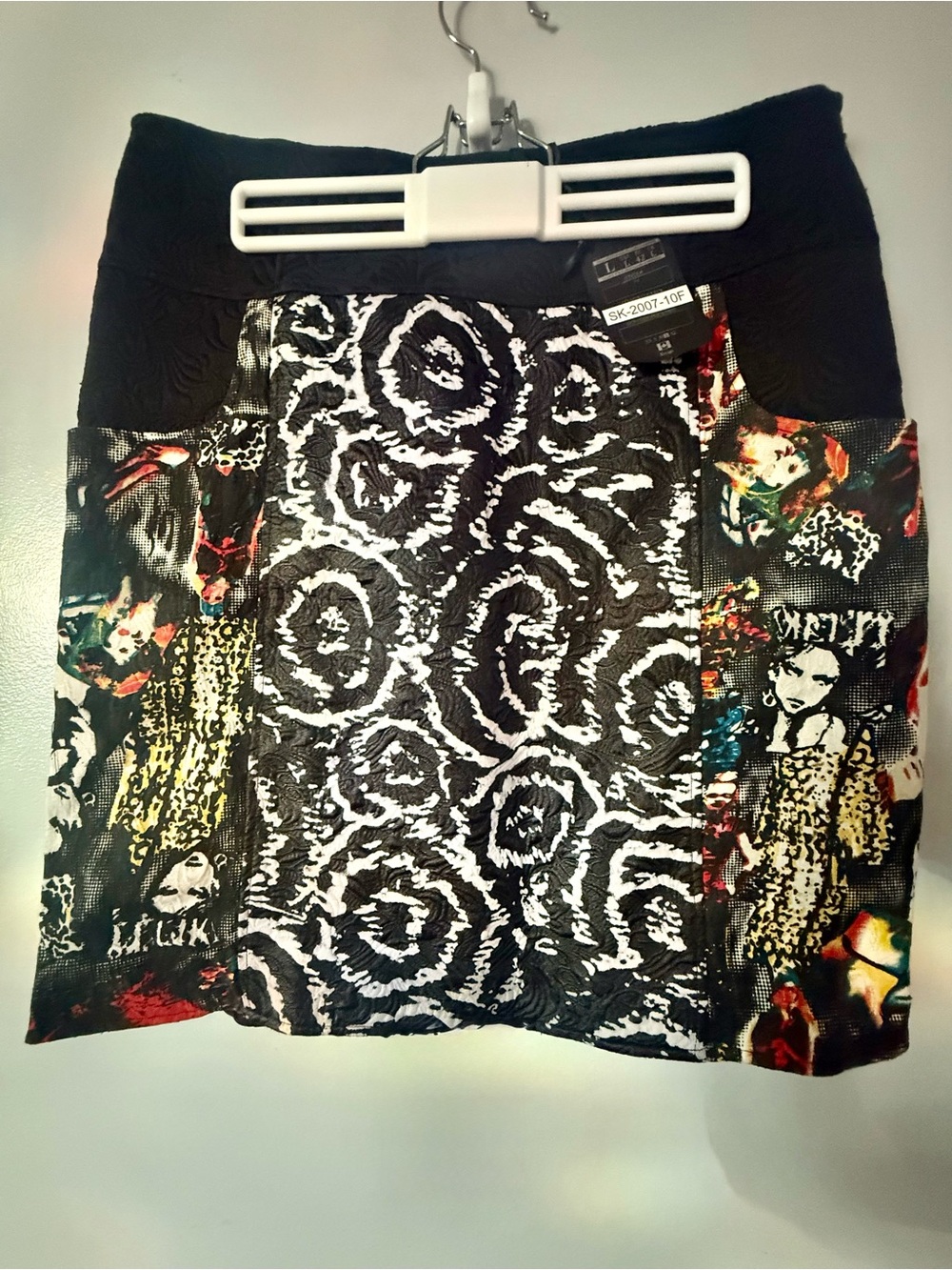 Coco & Tashi Mixed Media Graphic Print Mini Skirt - Size 12